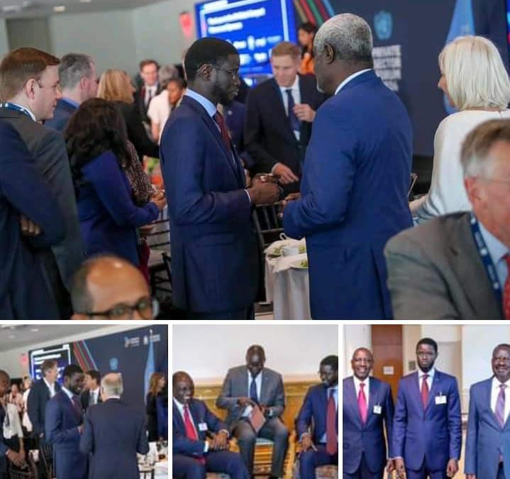 Le Président Bassirou Diomaye Faye a pris part, cet après-midi, à un déjeuner organisé en marge du Sommet de l’Avenir. Ce moment convivial a rassemblé des personnalités éminentes, favorisant des échanges fructueux sur les enjeux contemporains qui préoccupent notre monde.