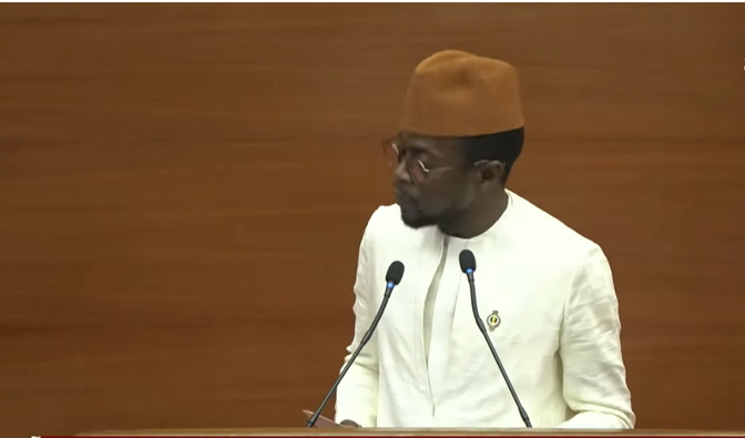 INDEMNISATION ou « ASSISTANCE » EN GUISE DE REMERCIEMENTS?Le jeu de mots ne passera pas.Le Gouvernement a décaissé cinq milliards F CFA pour indemniser les victimes des violences politiques entre 2021 et 2024, semblant décidé à appliquer dans une suspecte urgence, le « Projet » de panser les blessures de « SES » militants.