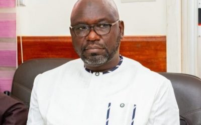 Fausse solution a un vrai problème par Souleymane Jules SENE