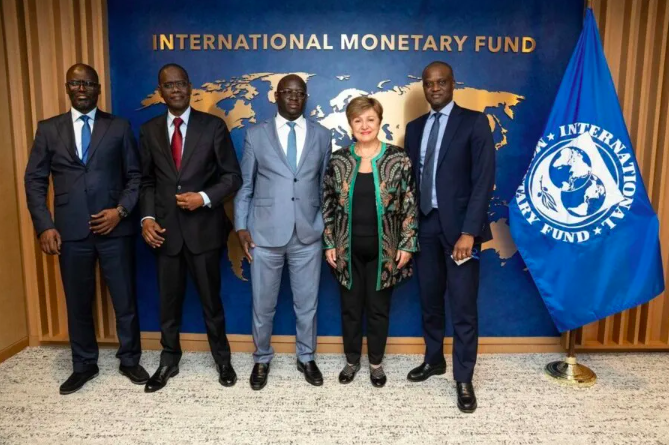 Le personnel du FMI conclut sa visite au Sénégal