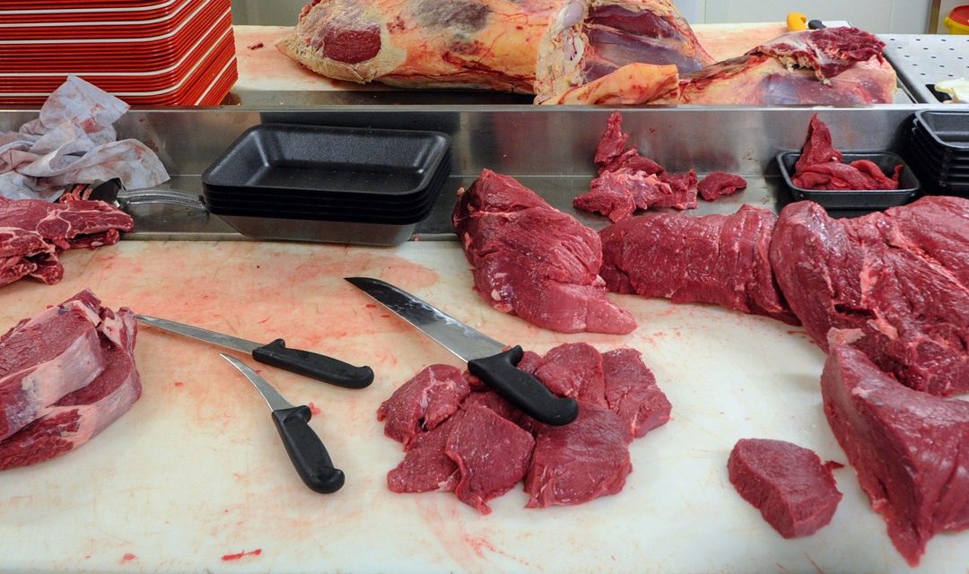 Baisse du prix du kg de viande : les professionnels du secteur disent niet à Macky