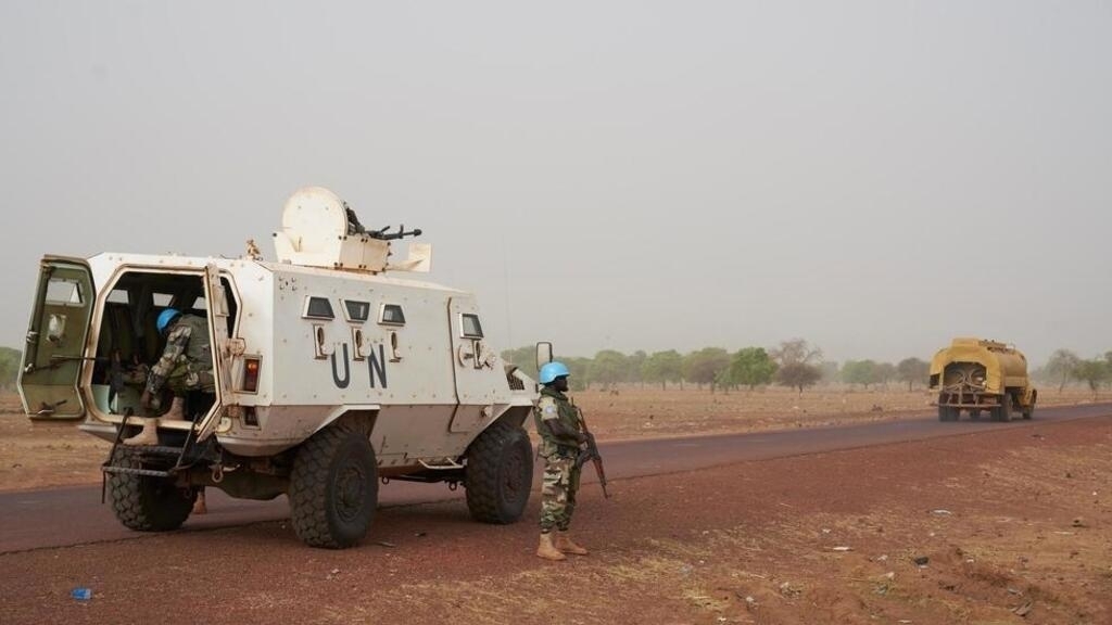 Les honneurs de la nation aux trois soldats tués au Mali