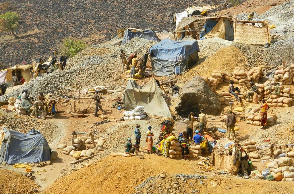 Dans les mines du Sénégal, une ruée vers l’or qui profite à d’autres