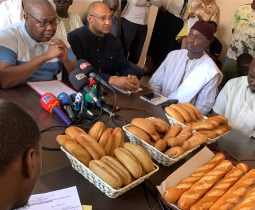 Le président de la Fédération nationale des boulangers du Sénégal (FNBS), Amadou Gaye n’est pas totalement satisfait du nouveau prix de la baguette de pain de 190 grammes qui devrait être vendu à 150 francs Cfa à partir de ce lundi 24 juin.
