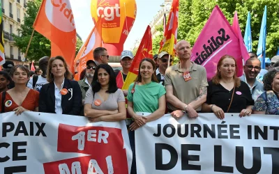 300 000 manifestants dans la rue pour le 1er mai, Trump menace à tout va, Jean-Luc Mélenchon au 20h de TF1… Ce qu’il ne fallait pas manquer ce week-end