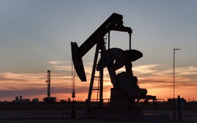 Les prix du pétrole grimpent après de nouvelles frappes américaines contre l’Iran