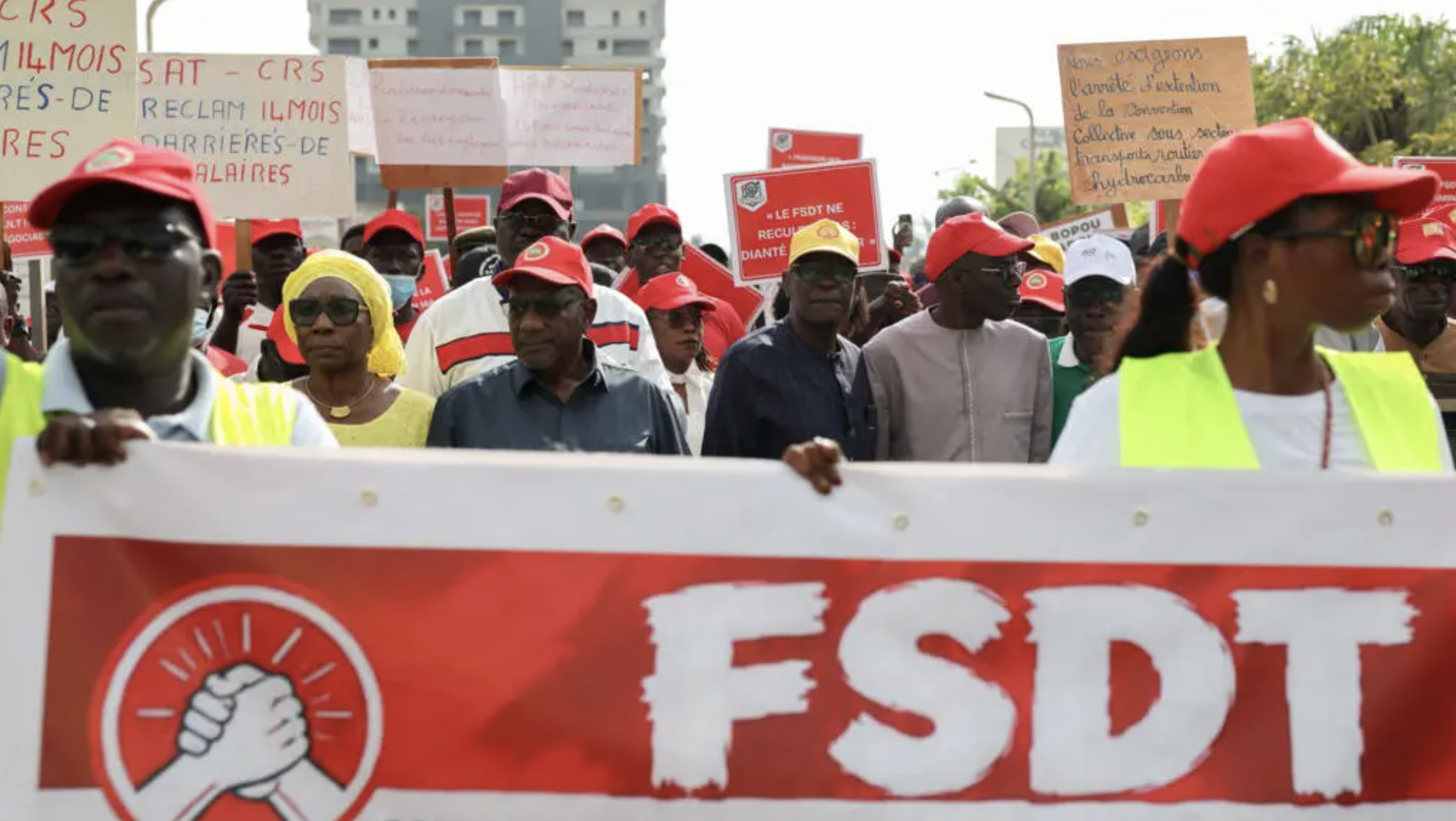 Sénégal: un début de grève générale dans un contexte de bras de fer avec le gouvernement